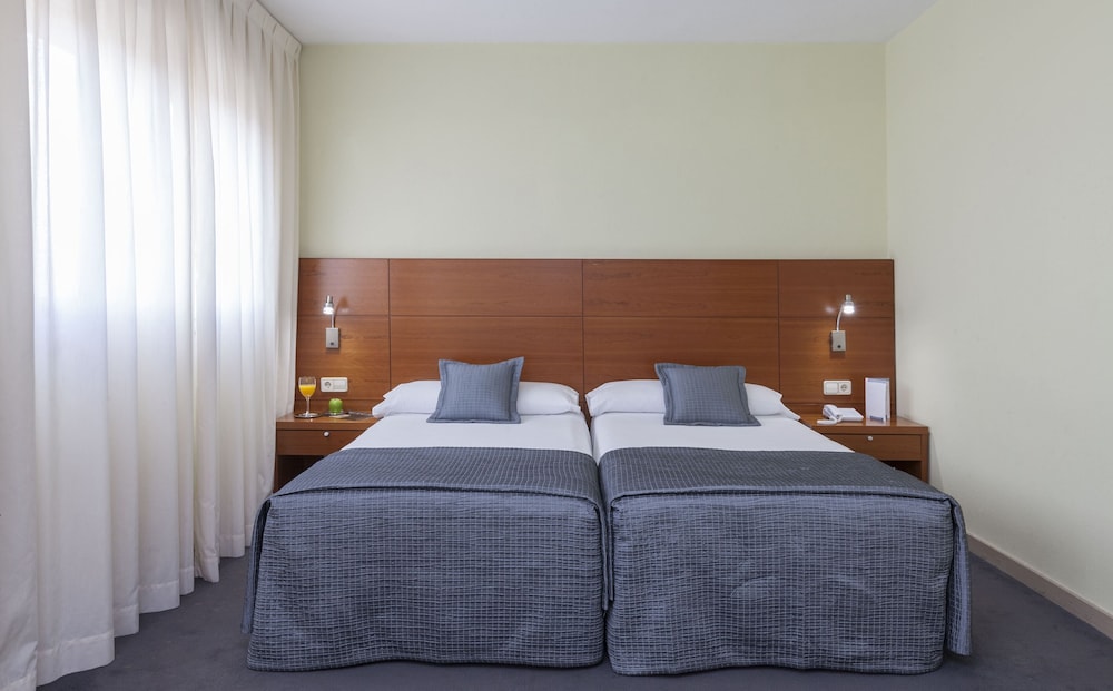 Superior Double or Twin Room - Photo 6