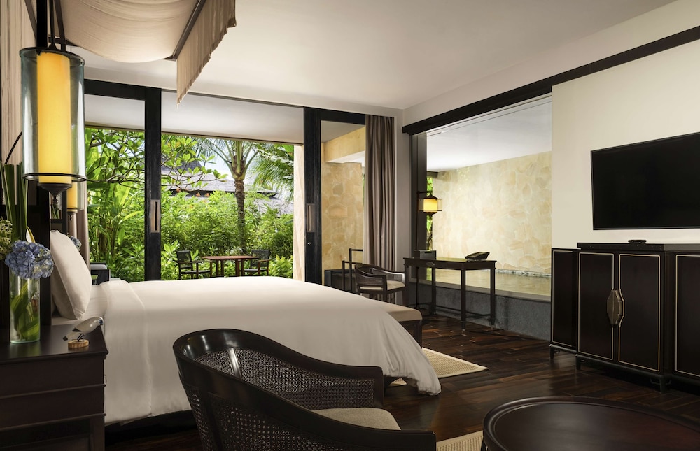 Suite, 1 Bedroom, Private Pool, Garden View (Ocean Front Junior Suite) - Photo 2