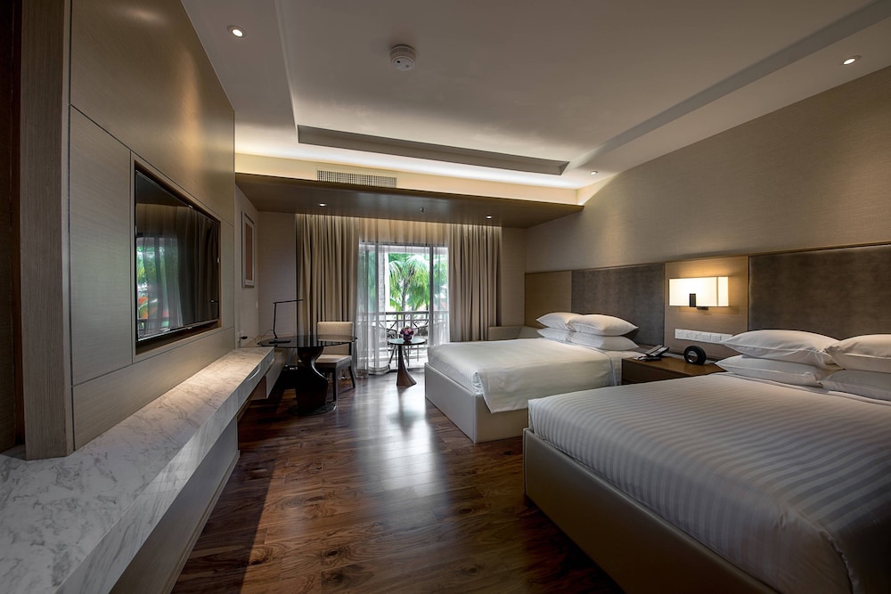 Premier Room, 2 Double Beds, Balcony - Photo 1