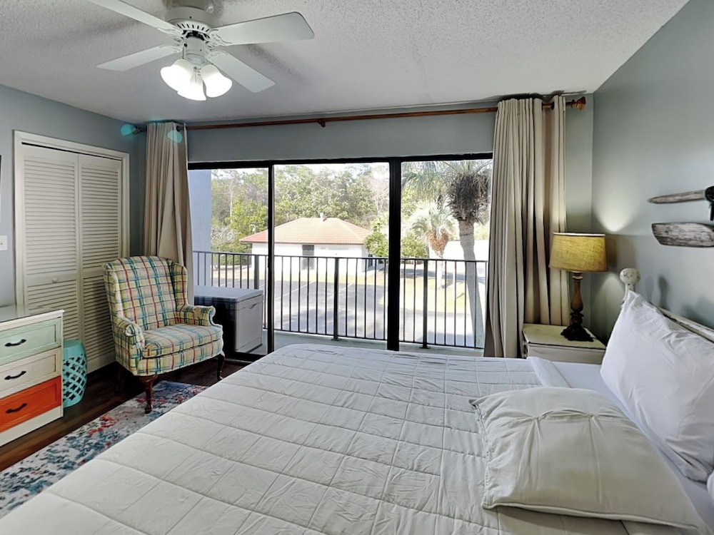 Condo (Villa 3207 - No Pets)