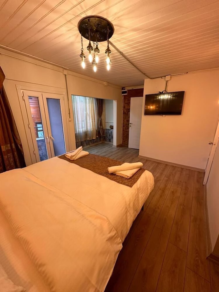 Standard Triple Room photo 2