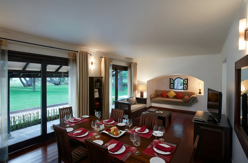 Deluxe Suite - 15 % discount on F&B and 10% on SPA - Photo 5