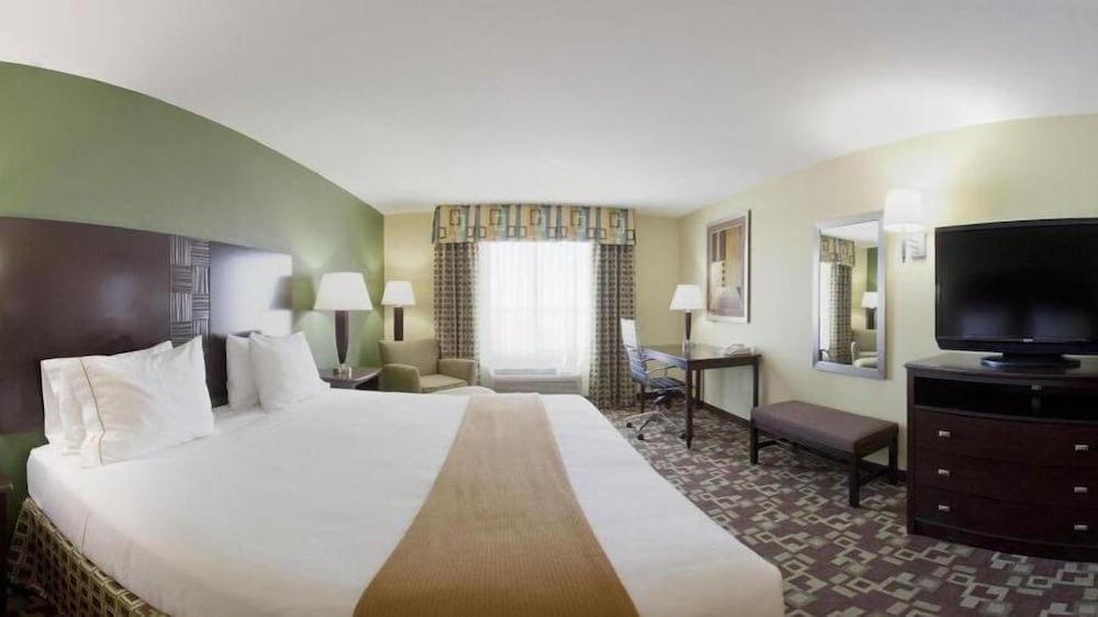 Suite, Multiple Beds - Photo 5