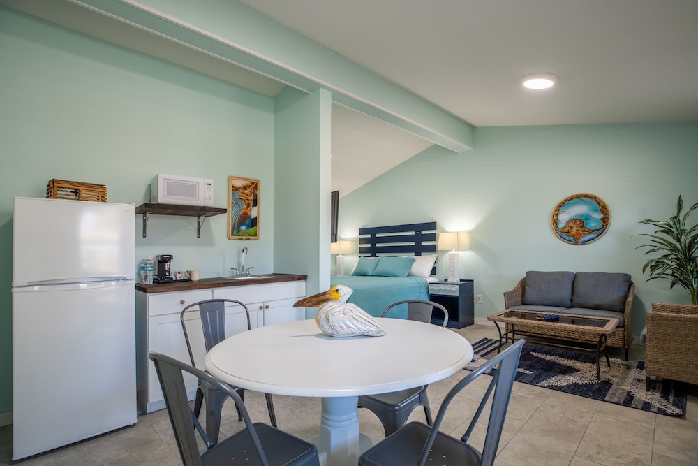 Deluxe Studio Suite