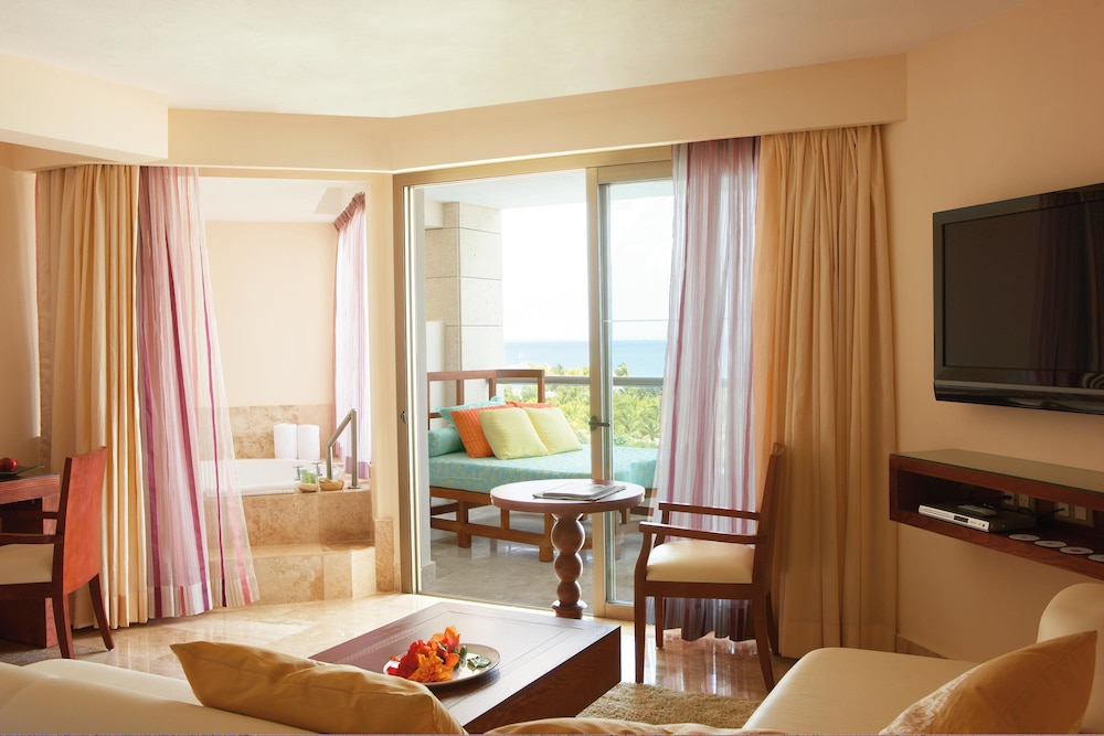 Excellence Club Junior Suite Ocean View photo 1