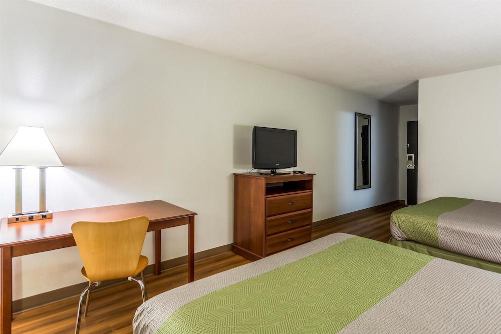 Deluxe Room, 2 Queen Beds, Accessible, Non Smoking photo 3