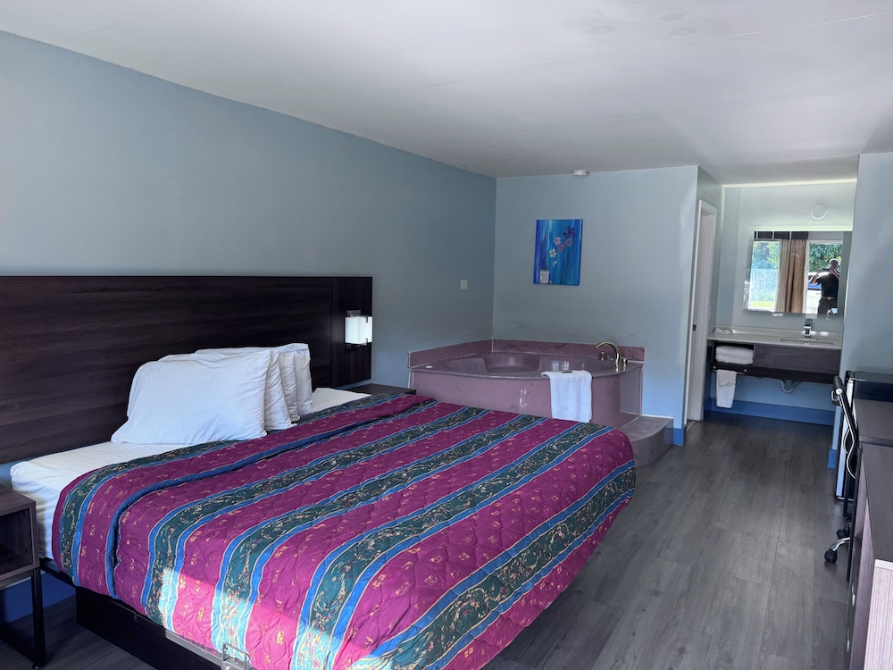 Honeymoon Single Room (327503716)