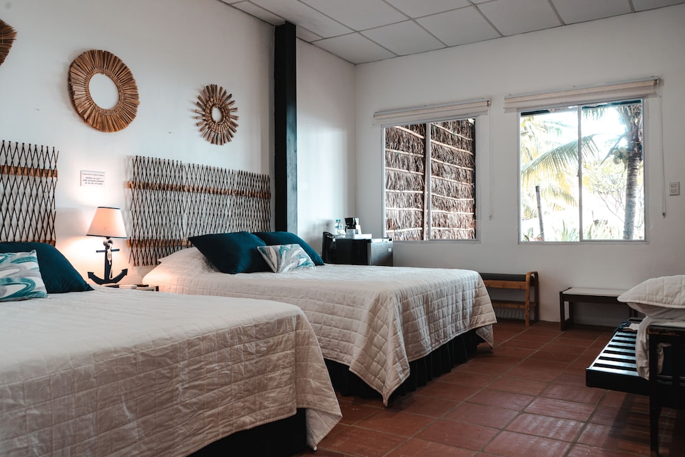 Comfort Double Room, 2 Double Beds, Private Bathroom, Beach View