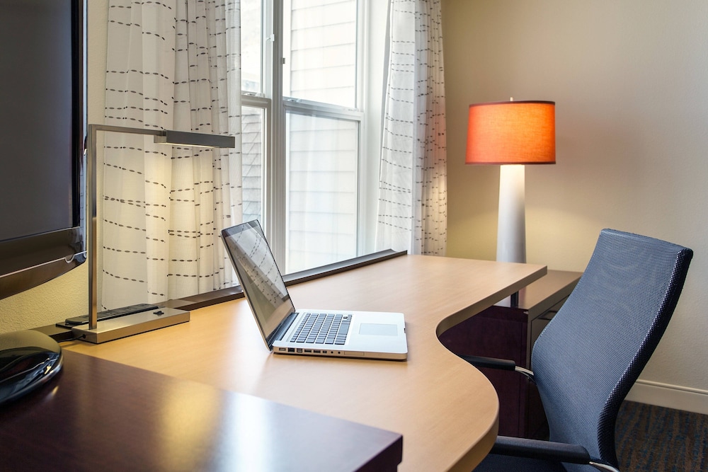 Suite, 1 Bedroom (Mobility/Hearing Accessible, Tub)