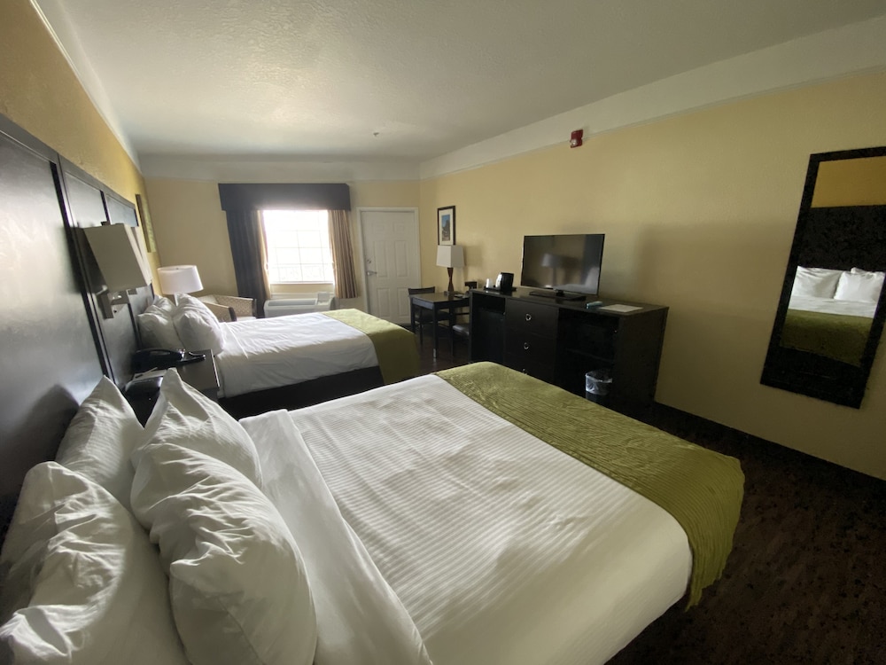 Standard Room, 2 Queen Beds, Accessible, Balcony - Photo 3