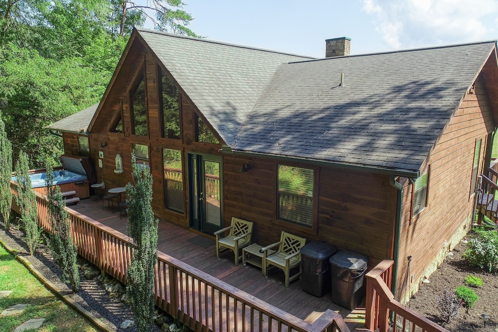 Cabin, 3 Bedrooms photo 2
