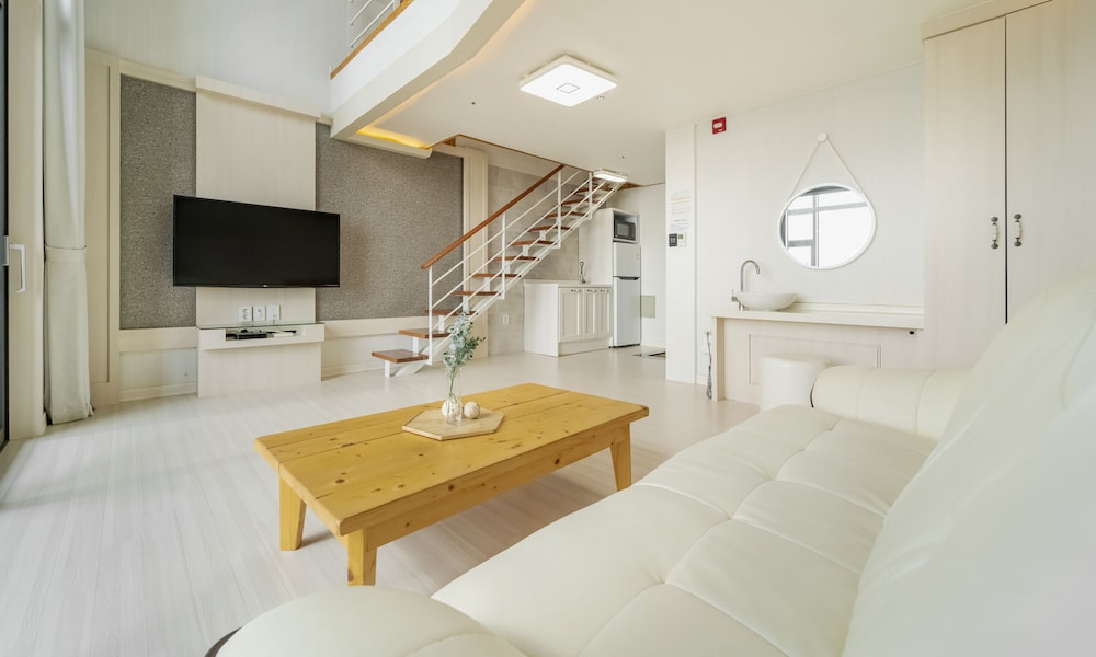 Room, Ocean View, Whirlpool Spa, Netflix (202)