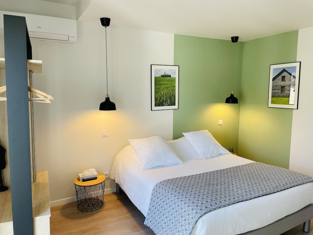 Suite - Photo 2