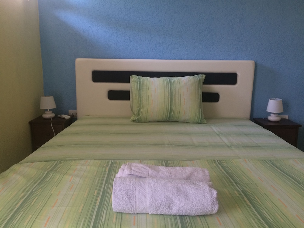 Economy Twin Room