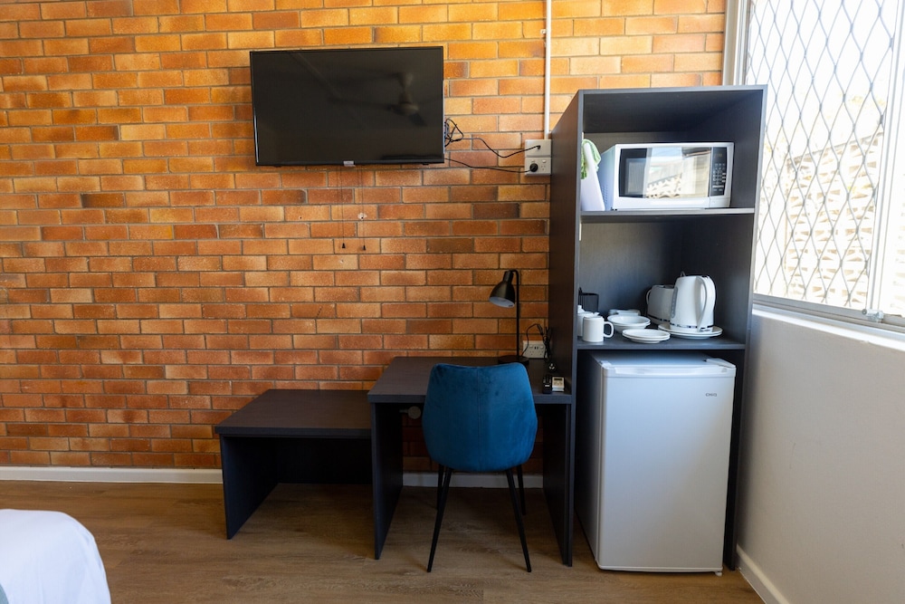 Classic Double Room, 1 Queen Bed, Accessible, Ensuite photo 3