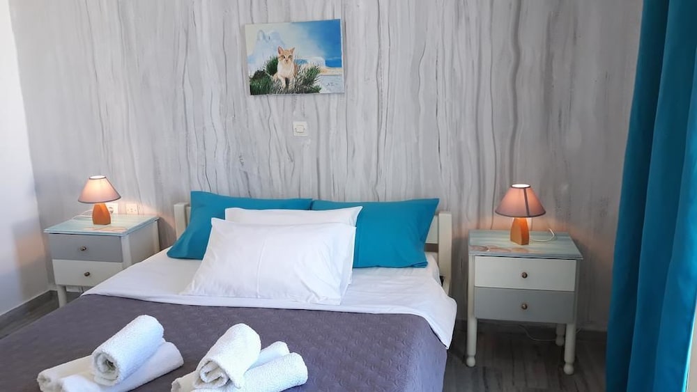 Standard Room, Partial Sea View