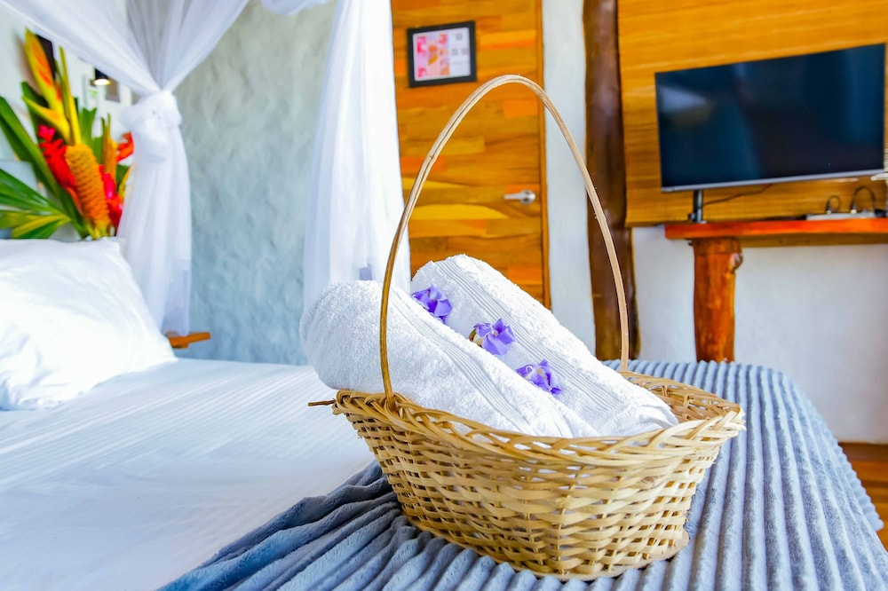 Junior Suite with Sea View - Photo 11