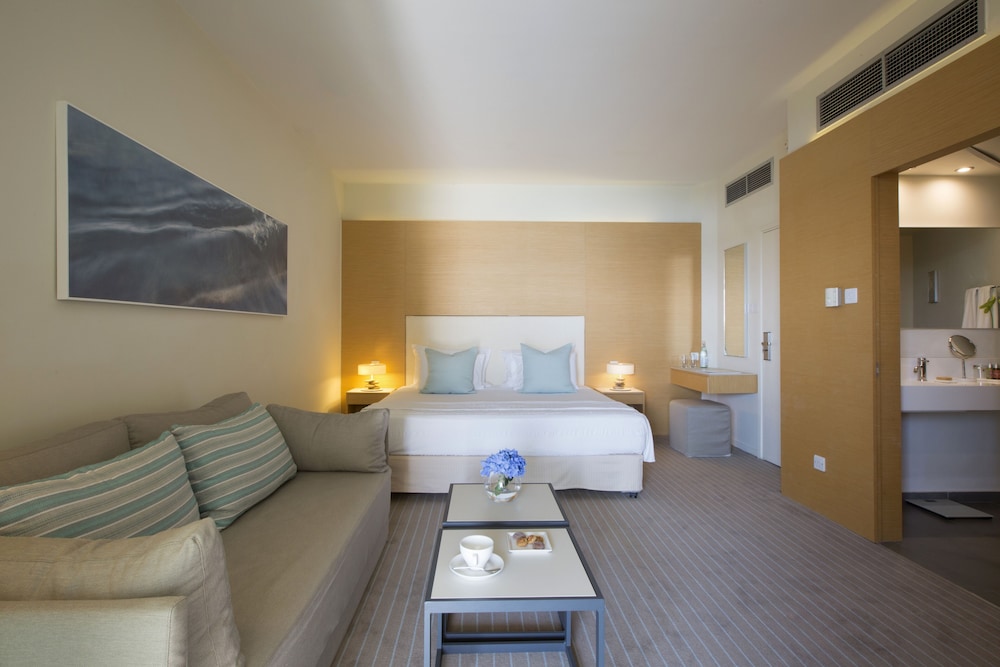 Deluxe Room, Balcony (Pool and Sea View)