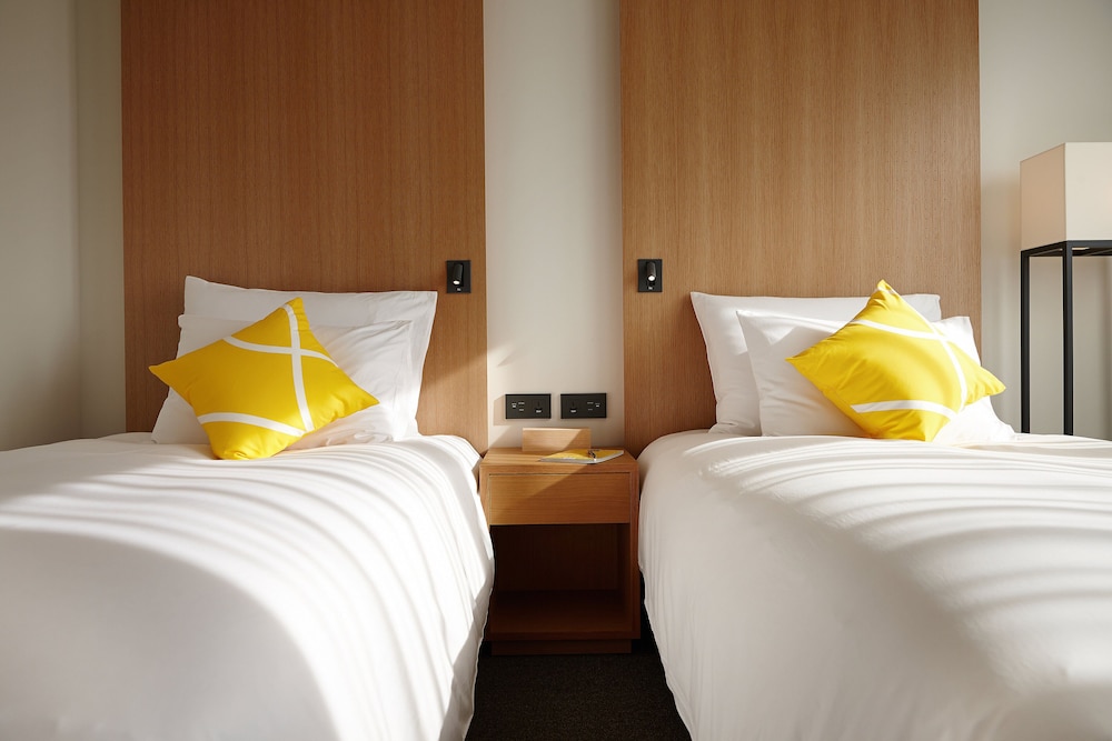 Superior Twin Room (N Tower View)
