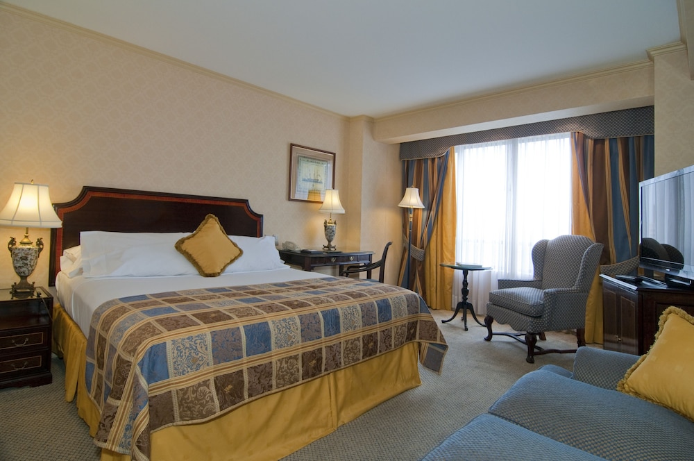 Club Suite, 1 King Bed photo 1