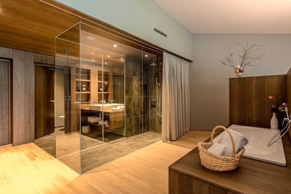 Deluxe Double Room, Balcony, Mountain View photo 2