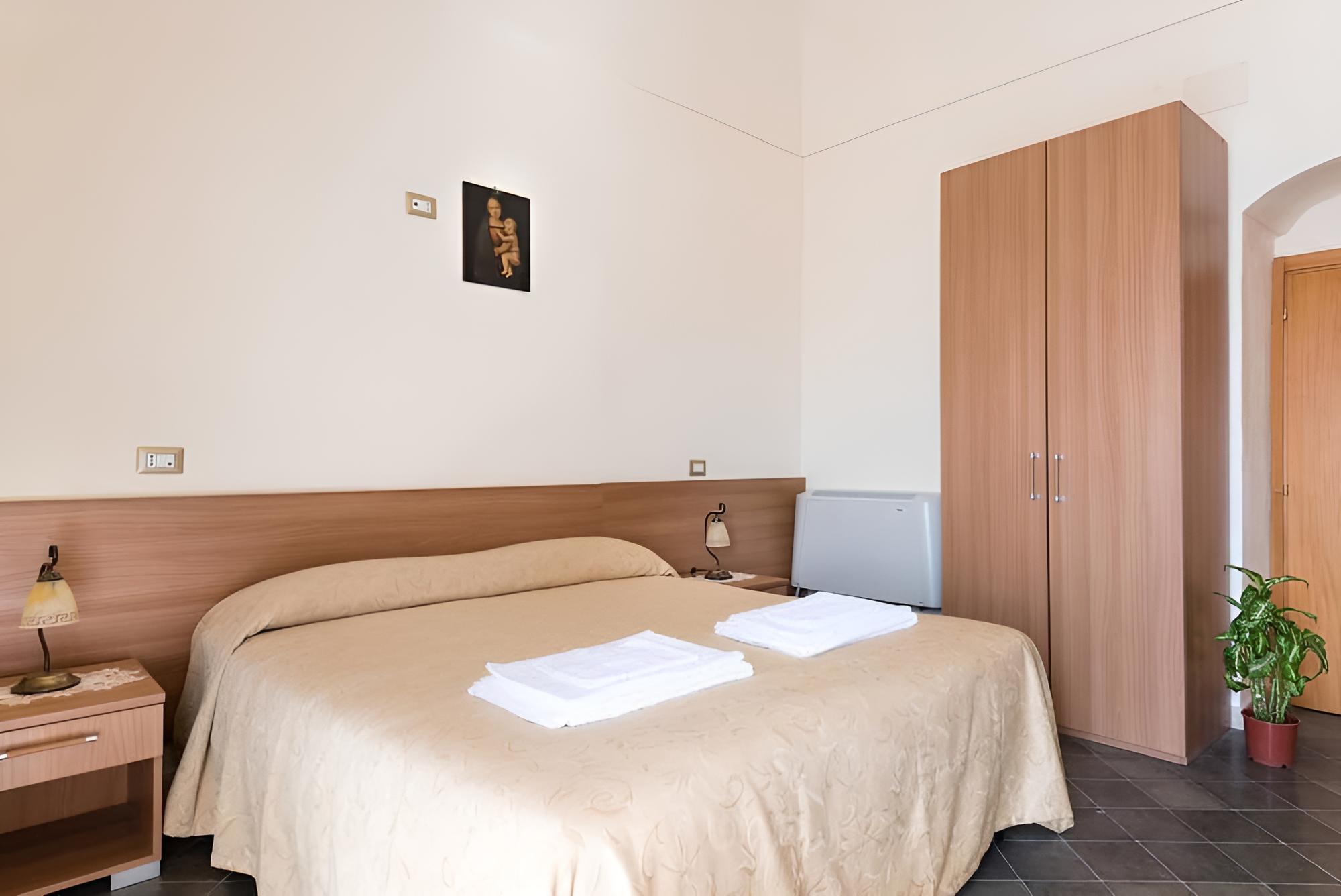 Deluxe Double or Twin Room, 1 Bedroom, City View photo 1