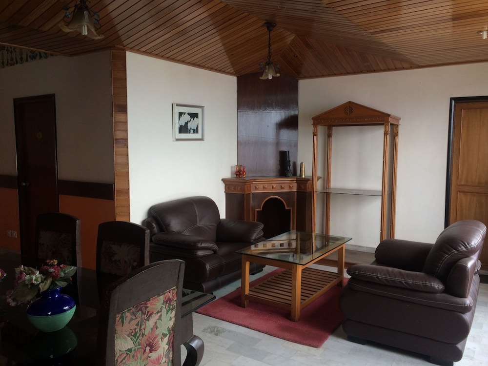 Club Room - Photo 2