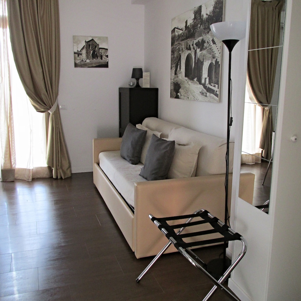 Superior Studio, 1 Bedroom, Balcony, Hill View photo 1