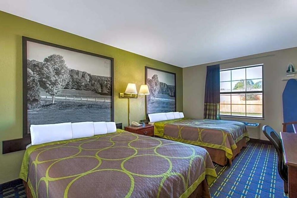 Standard Room, 2 Queen Beds, Non Smoking - Photo 4