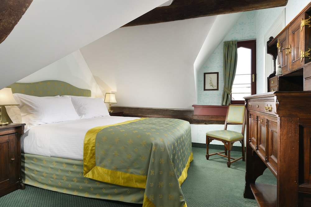 Superior Room, 1 Queen Bed, Tower photo 3
