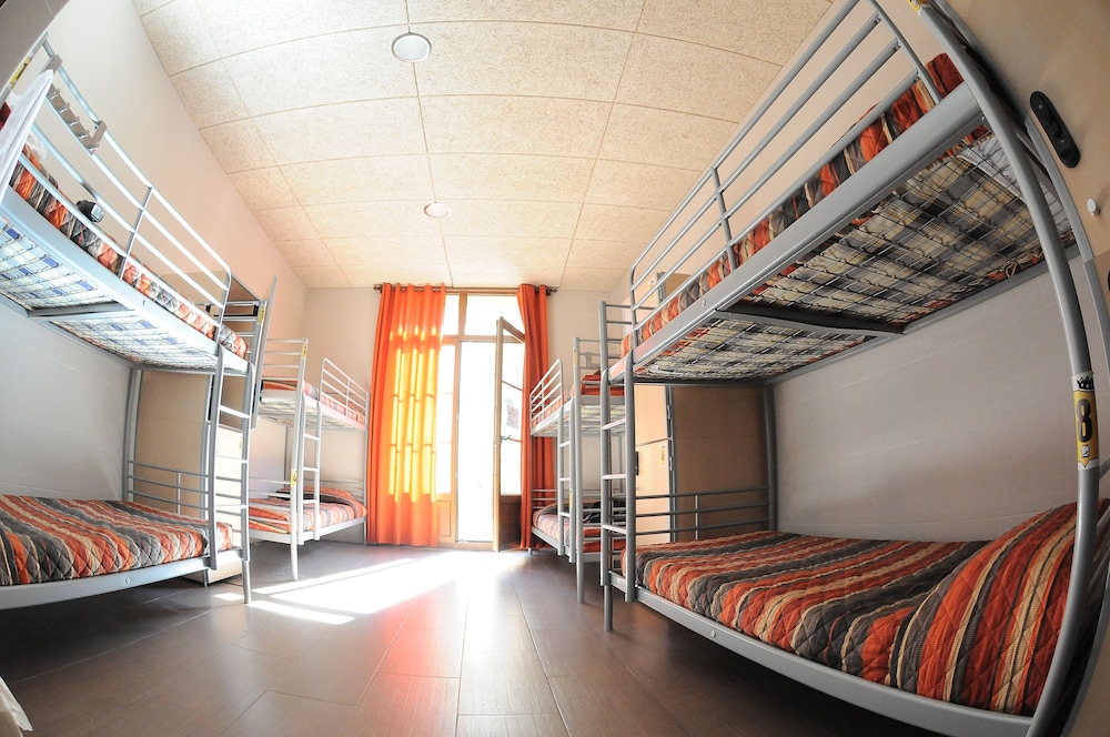Dormitorio compartido (12 camas)