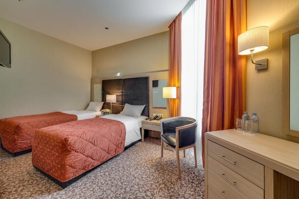 Standard Twin Room, Accessible