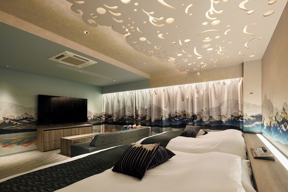 Premium Double or Twin Room, Non Smoking, Microwave photo 1