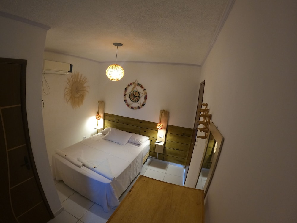 Standard Double Room - Photo 12