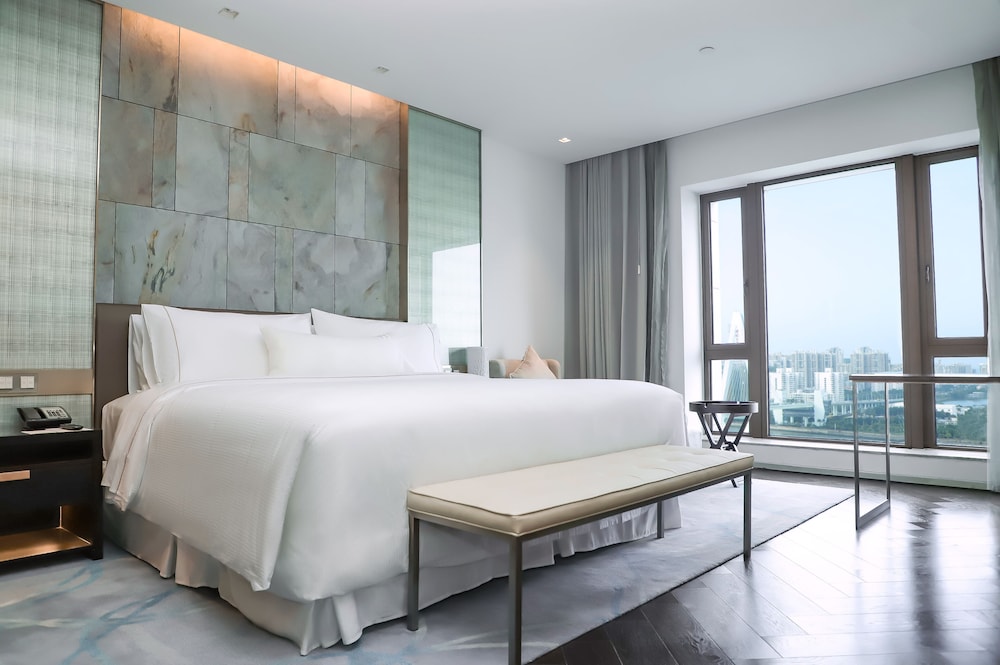 Executive Room, 1 Double Bed - Photo 2