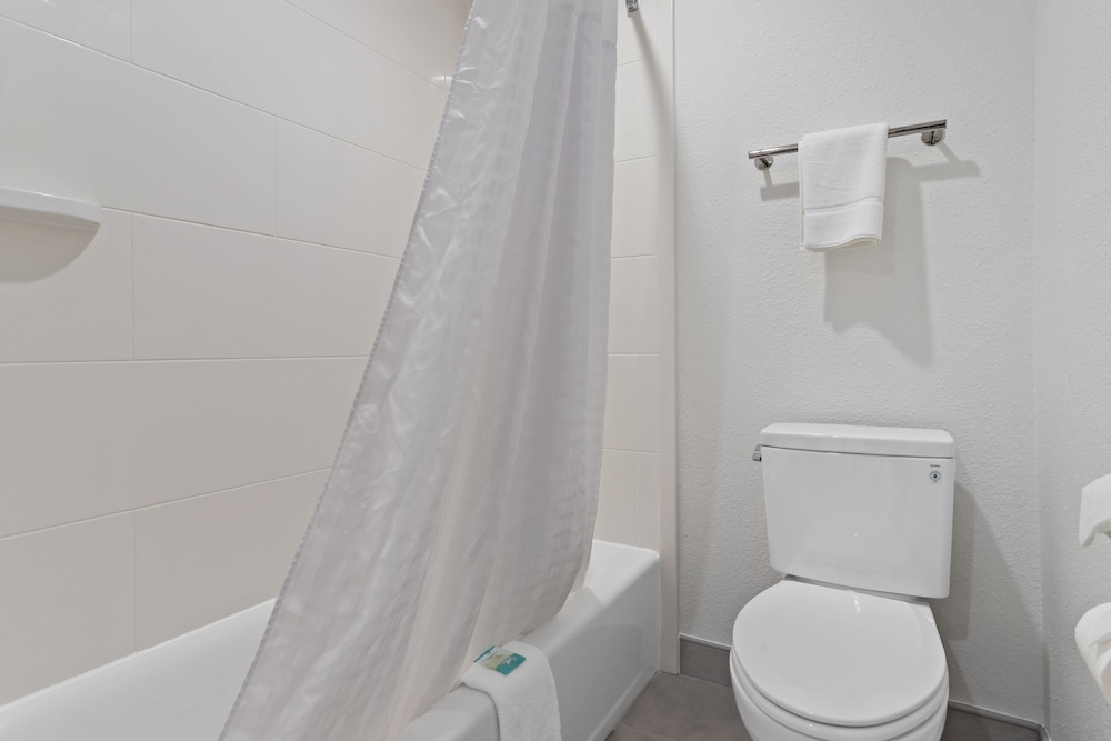 Suite, Multiple Beds, Non Smoking - Photo 14