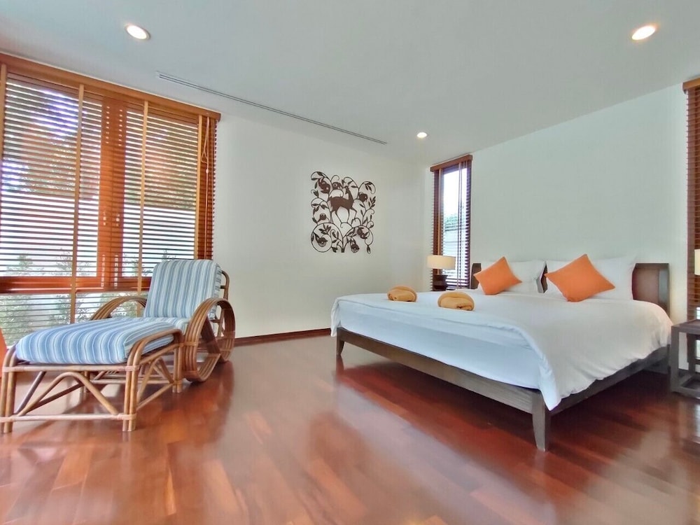 House, 3 Bedrooms photo 2