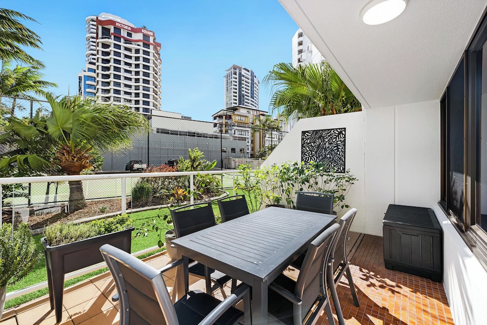2 Bed Ocean View Apartment - Ground Floor photo 3