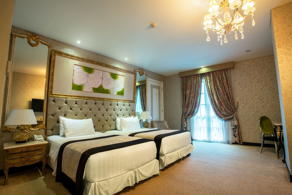 Executive Room photo 2