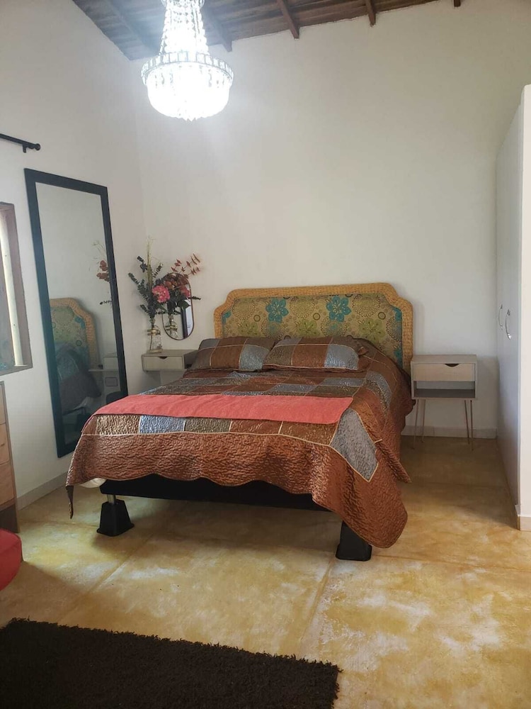 Family Studio Suite, Pool View