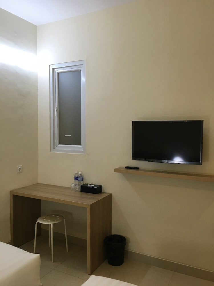 Standard Twin Room photo 2