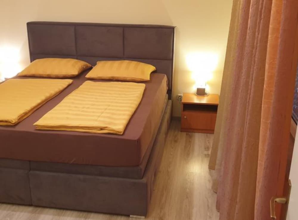 Apartment (Pansion Belvedere - One Bedroom (Apox)