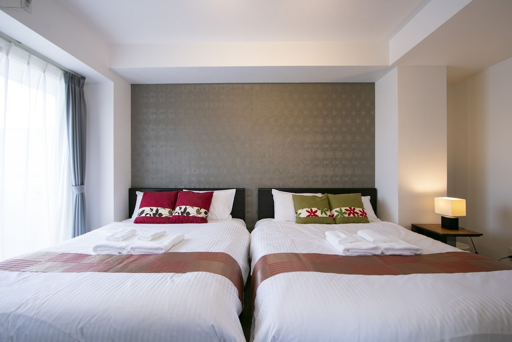 Deluxe 4 Bed photo 1