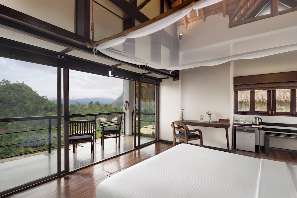 Deluxe Double Room, 1 Double Bed, Mountain View