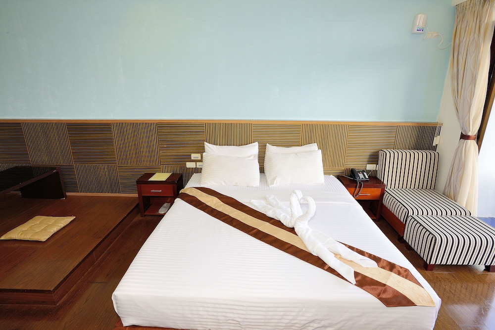 Deluxe Double Room, Ocean View photo 3