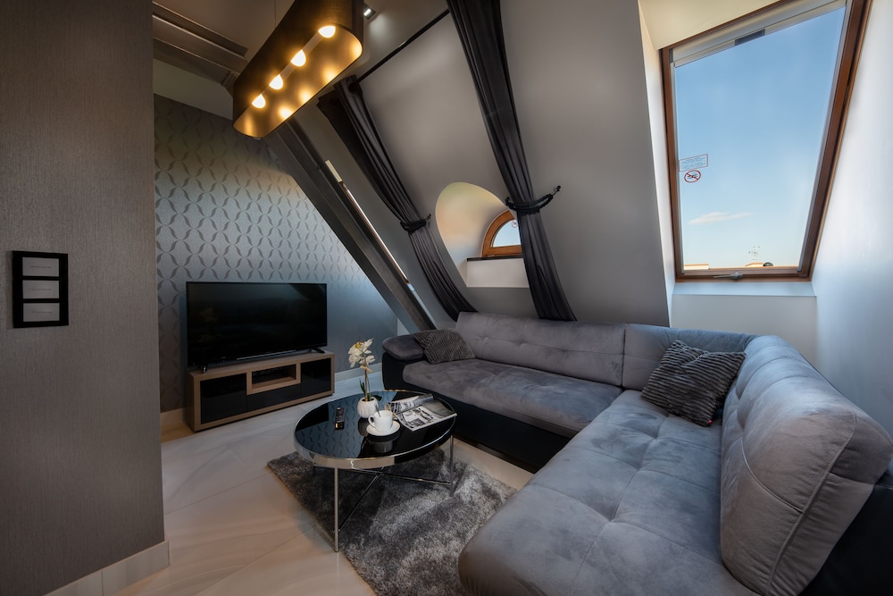 Premier Apartment, 1 Bedroom, City View