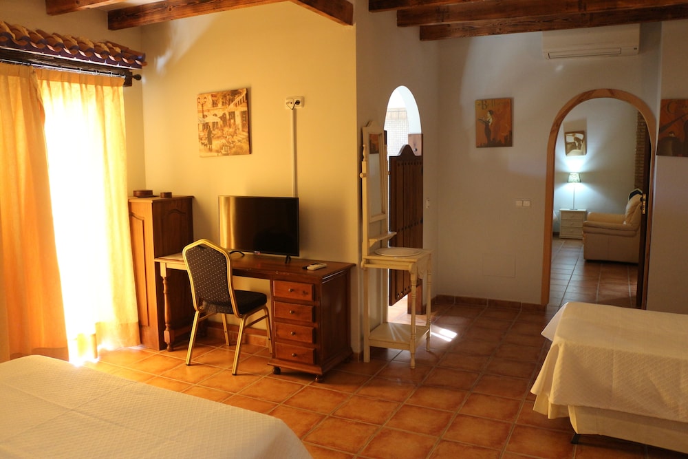 Comfort Suite photo 3