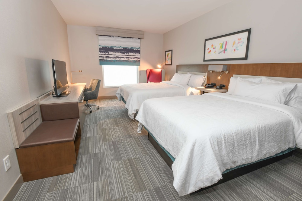 Room, 2 Queen Beds, Accessible, Bathtub (Mobility & Hearing) photo 2