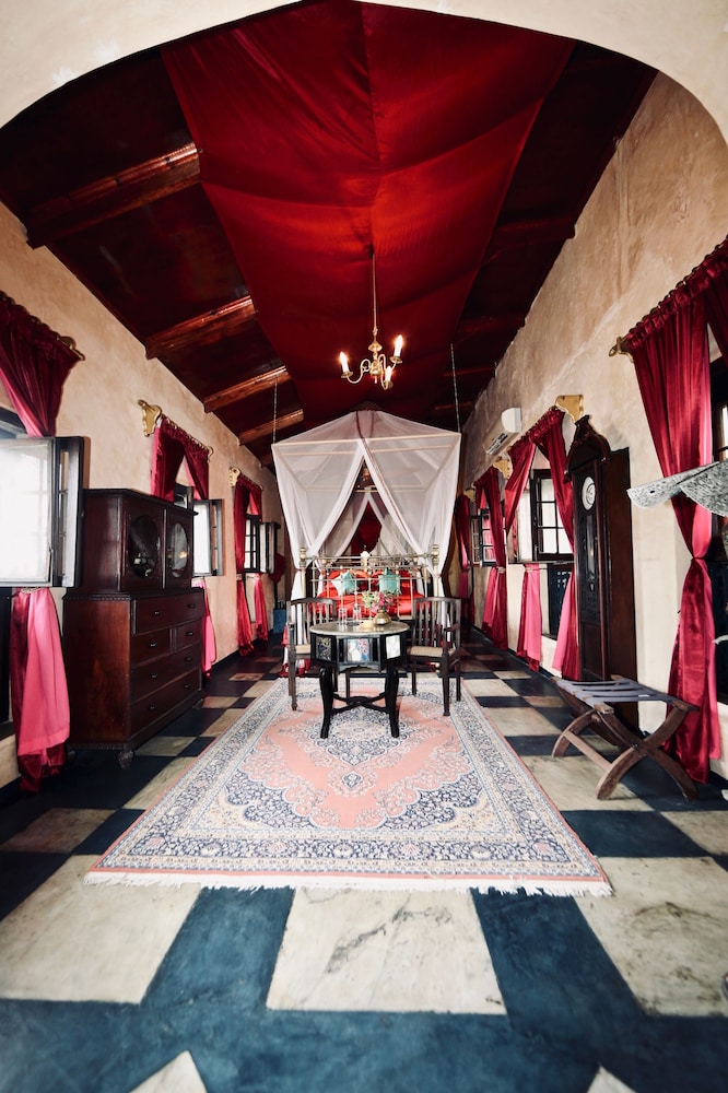 Classic Room (Seyyed)