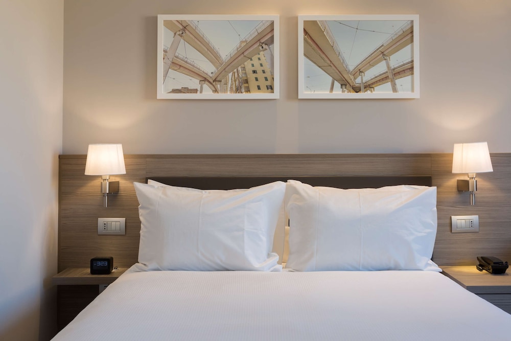 Room, 1 Queen Bed (Queen Room with Sofa Bed)